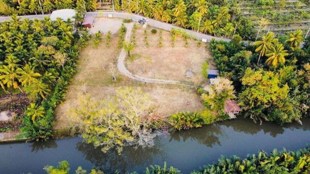 ขายที่ดินทำเลธรรมชาติ เหมาะสำหรับทำรีสอร์ท โฮมสเตย์ คาเฟ่ บ้านสวน สมุทรสงคราม 
