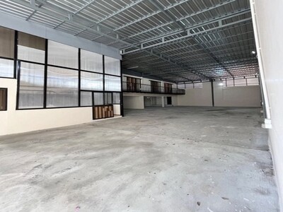 โกดังรัชดาภิเษก3 ใกล้สถานฑูตจีน 500ตารางเมตร มีออฟฟิศ 