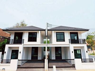 ขายพร้อมผู้เช่า 3.89 ล้าน/หลัง หางดง บ้านแฝด ใกล้กาดฝรั่ง น้ำไม่ท
