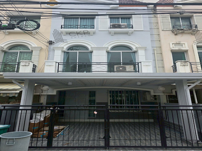 บ้านกลางเมือง Swiss Town เกษตรนวมินทร์ รีโนเวทใหม่ จอดรถได้ 3-5 ค