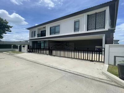 ให้เช่าบ้าน 230 ตรม 4 ห้องนอน Grand Britania พระราม 9 - กรุงเทพกร