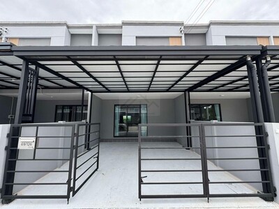 ให้เช่าทาวน์โฮม 2 ชั้น 23.3 ตร.ว พลีโน่ สุขุมวิท-บางนา 2 ใกล้เมกะ