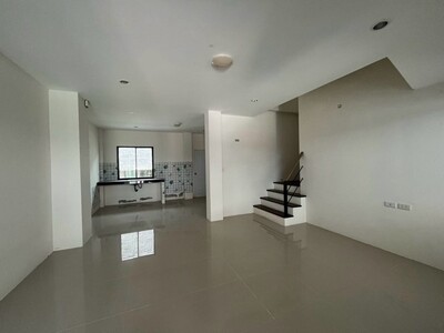 ขายทาวน์เฮ้าส์มือสองพานทอง   โครงการสิรัชชา อีสท์ตัน ทาวน์ ชลบรุี