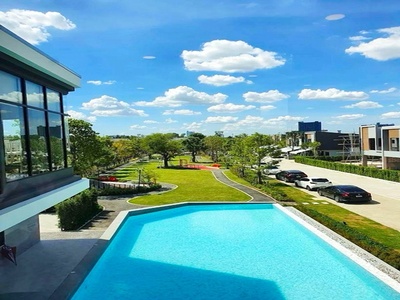 . MRT ศรีแบริ่ง 4.5 กม. สุขุมวพร้อมเฟอร์ฯ 3นอน คอนคอร์เดียน 900 ม