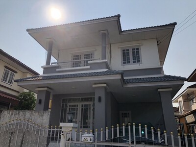 ให้เช่าบ้านเดี่ยว 2 เฟอร์ครบหมู่บ้านวรารมย์ ซอยราษฎร์อุทิศ 16 มีน