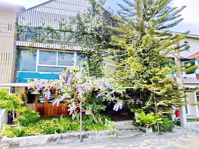 MRTแจ้งวัฒนะ14 140ม. อาคาร 3ชั้น 2ค กรึ่มๆขึ้นรถไฟฟ้าอย่างปลอดภัย