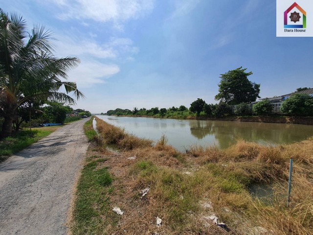 พื้นที่ดิน ที่ดิน คูบางหลวง ลาดหลุมแก้ว ปทุมธานี  พท. 88 SQ.WA 1 ngan 6 RAI 12939500 บาท. ไม่ไกลจาก SP PLACE ปทุมธานี พร้อมเข้าอยู่