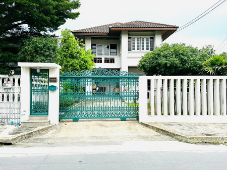 หมู่บ้านเมืองทองธานีโครงการ 2 บ้านเดี่ยว  เนื้อที่ 62 ตารางวา ตำบลบางพูด อำเภอปากเกร็ด นนทบุรี
