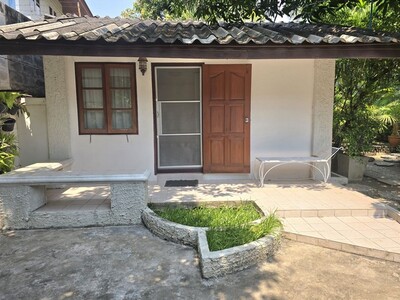 บ้านเดี่ยวชั้นเดียวให้เช่า ทำเลย่านเอกมัย BTSเพียง200เมตร