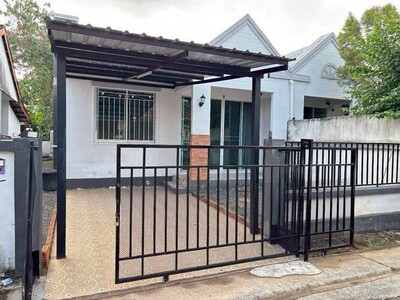 บ้านแฝดชั้นเดียว ขายพร้อมผู้เช่า ทำเลทอง เฟอร์นิเจอร์ครบ แม่เหียะ