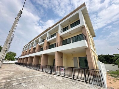 ขายทาวน์เฮ้าส์ ทาว์นโฮม 3 ชั้น ซิคาด้า บูติก พัทยา