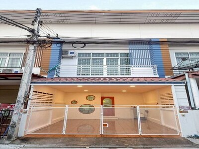 ทาวน์เฮ้าส์ 2 ชั้น รีโนเวทใหม่ แพนนาเซียวิลเลจ ต.สำนักบก อ.เมืองช