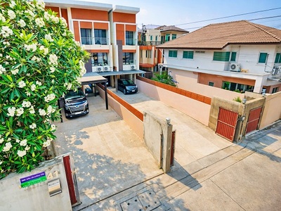 กระทรวงการคลัง 500 ม. 3-4นอน 4น้ำ 50ตร.วา. ใกล้BTS อารีย์ 800 ม