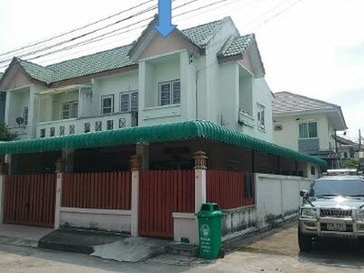 ขายทาวน์เฮ้าส์มือสอง อำเภอบางบัวทอง นนทบุรี โครงการ ลดาสิริ บางบั