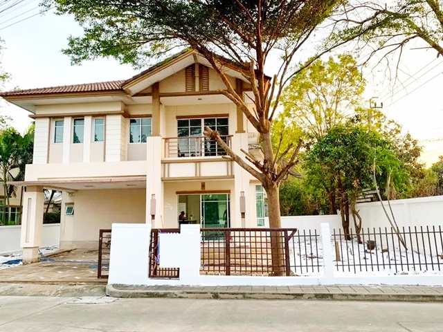  เพียวเพลส ราชพฤกษ์ ( 0.9 กม.) ราชพฤกษ์-แจ้งวัฒนะ  3นอน 3น้ำ 2-3 จอดรถ ให้เช่าบ้าน 2ชั้น โลตัส บางบัวทอง ( 3.5 กม.)  82 ตรว 200 ตรม 