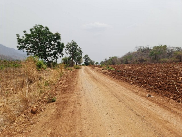 โปรจุกจุกรับกลางปีงูใหญ่ 2567   ขายอสังหาริมทรัพย์ ขายที่ดินติดภูเขา ต.พระนอน อ.เมือง จ.นตรสวรรค์ วิวสวยมากๆๆ 5ไร่เศษ โทร 096-882-1857