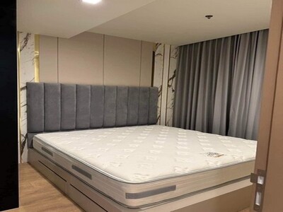 Noble Around 33 spacious