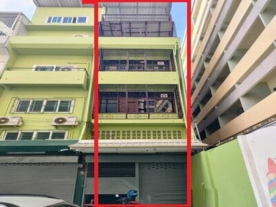 ให้เช่าตึกแถว5.5ชั้น สะพานควาย อารีย์ประดิพัทธ์ ห้องมุม 
