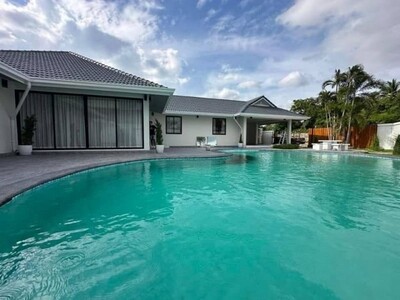 ขายบ้านสวยพัทยา สไตล์โมเดิร์น พร้อมเฟอร์นิเจอร์หรู และเครื่องใช้ไ