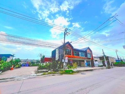 วิวบ่อน้ำ ร้านอาหาร คาเฟ่ โชว์รูม 2นอน สุุวรรณภูมิ 1.4 กม. วินด์ม