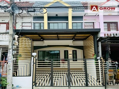 หมู่บ้านรุ่งนภา ซ.ร่มเกล้า16 รีโนเวทใหม่ทั้งหลัง พร้อมเข้าอยู่