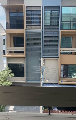 ขายทาวน์โฮมแฝด 3.5ชั้น  หมู่บ้าน Haus Clover ราชพฤกษ์ – แจ้งวัฒนะ
