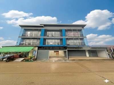 ขายทาวน์โฮม3ชั้น บางแขม นครปฐม 3ห้องนอน 2ห้องน้ำ ราคา1.89ล.เท่าน้