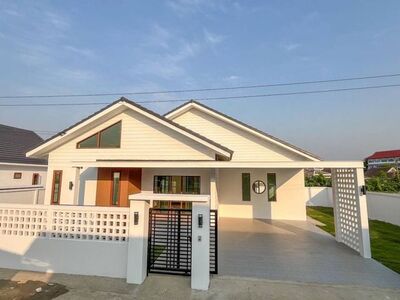 ราคาเริ่มต้นที่ 2.1 ล้าน บ้านสร้างใหม่ สไตล์มินิมอล หางดง ราคาไม่