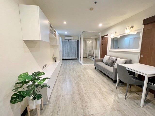 A beautiful unit available!!! at Silom City Resort, near BTS Chong Nonsi