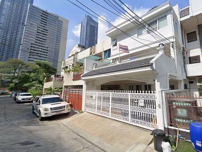 MRTพระราม9 700ม. เซ็นทรัล พระราม9  600ม. บ้านหรู 3 ชั้น ดาดฟ้า 