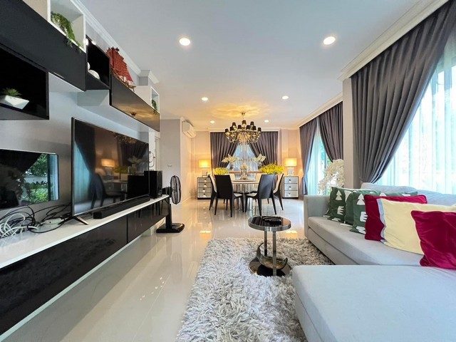 ให้เช่าบ้านเดี่ยวเดอะซิตี้ รามอินทรา เช่าพร้อมเฟอร์นิเจอร์ เครื่องใช้ไฟฟ้า ใกล้แฟชั่นไอซ์แลนด์ ใกล้ทางเข้า-ออก มอเดอร์เวย์ บางนา-บางปะอิน