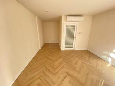 P1759 ให้เช่าทาวน์โฮม รีโนเวทใหม่ ปทุมวัน ใกล้สยาม MBK เพียง 300 