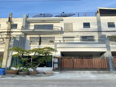  หมู่บ้านไพร์มเพลส 105 ซอยลาซาล77 (บางนา)