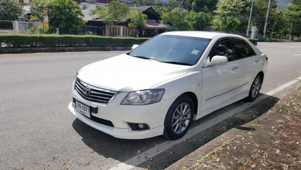 ขายรถบ้านแท้ๆ Toyota Camry 2011 Extremo 2.0G สีขาวมุก  รถไม่เคยติดแก๊ส