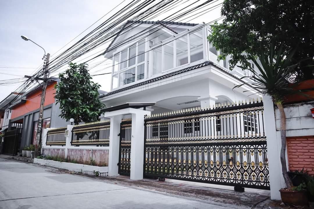 ให้เช่าบ้านเดี่ยว2ชั้น ย่านโชคชัย 4 ลาดพร้าว-วังหิน พร้อมเฟอร์นิเจอร์บางส่วน