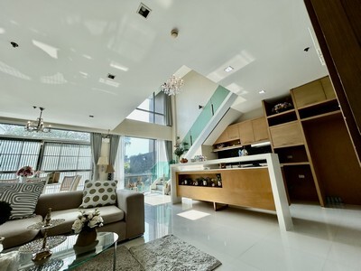 ขายคอนโดหรูติดทะเล Duplex 2 ชั้น 187.3 ตร.ม คาซาลูน่า พาราดิโซ 