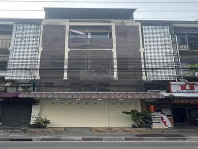 ให้เช่า ขายอาคาร 5 ชั้น ย่านเหม๋งจ๋าย ถนนประชาอุทิศ ห้วยขวาง