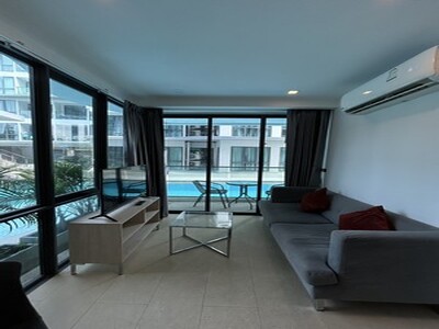 ขายคอนโดชั้น 1 ติดสระว่ายน้ำ ซี เซน คอนโดมิเนียน A บางเสร่ สัตหีบ