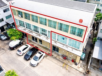  ตลาดไอยรา 600ม. โชว์รูมีลิฟต์ ชั้น1-3 ใกล้แม็คโคร คลองหลวง 400ม.