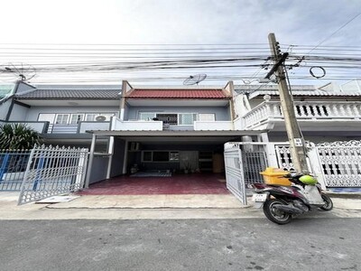 ให้เช่า ทาวน์โฮม 2 ชั้น หมู่บ้าน คลองจั่นวิลล่า 1 ซอยนวมินทร์ 32 