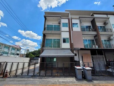  ขายทาวน์เฮ้าส์ โครงการ กานต์ศิริ นวลจันทร์ 48 เขตบึงกุ่ม  กรุงเท