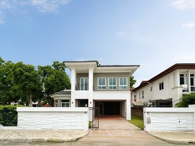 ให้เช่าบ้านเดี่ยว 2 ชั้นสไตล์อิตาลี 136.8 ตรว. แกรนด์ คาแนล ดอนเม