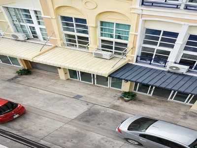 บิ๊กซี เพชรเกษม หลักสอง  อาคาร 4.5ชั้น 3นอน แม็คโคร เพชรเกษม