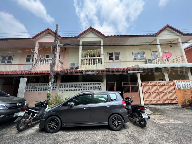 P1 ทาวน์โฮม บ้านแก้ววิลล่า เพชรเกษม 48 ( ภายในใหญ่สุดในโครงการ )