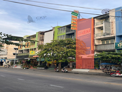 อาคารพาณิชย์ ย่านลาดพร้าว-โชคชัย 4 ทำเลดี ติดถนนหน้าวัดลาดพร้าว