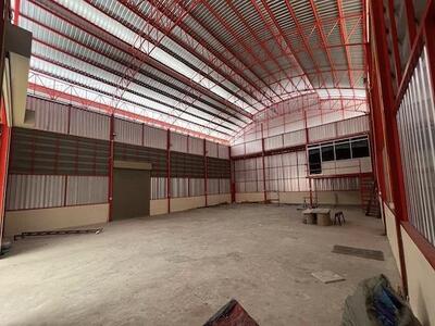  ให้เช่าโกดัง ซอยสะแกงาม 18 พระราม 2 มีหลายขนาด 