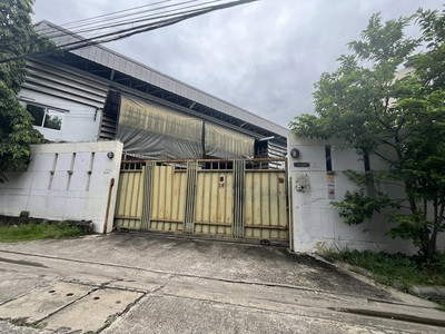  พื้นที่ 320 ตร.ม ถนนกรุงเทพ-นนท์ ซอย 3 ใกล้ MRT สายสีม่วง
