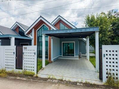 บ้านเดี่ยวชั้นเดียว สไตล์โมเดิร์น ทำเลดี เฟอร์ครบ พร้อมอยู่ โซนป่