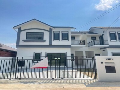 ขายบ้านแฝด 2 ชั้น พร้อมอยู่ โครงการโคซี่ บางพระ ใกล้สุขุมวิท