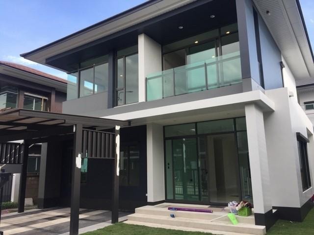  ให้เช่าบ้านเดี่ยว 2 ชั้น หมู่บ้าน เศรษฐสิริ-กรุงเทพกรีฑา ติดกับ ร.ร.นานาชาติ Brighton college